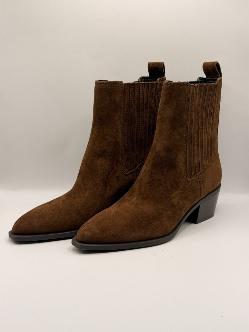 Stuart Weitzman Women's Brown Kai Brown Suede Chelsea Bootie Sz 8.5 B